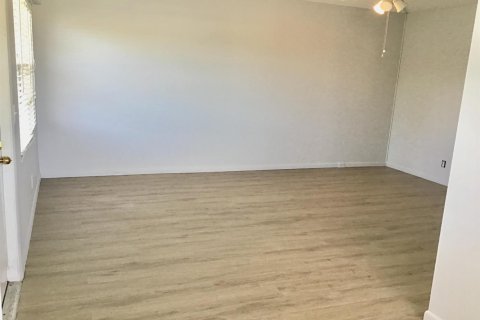 Condo in Boca Raton, Florida, 2 bedrooms № 2261446 - photo 11