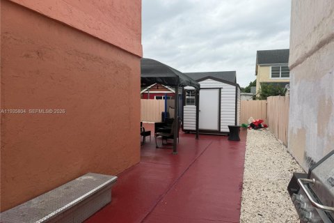 Casa en venta en Homestead, Florida, 3 dormitorios, 120.22 m2 № 2011641 - foto 21