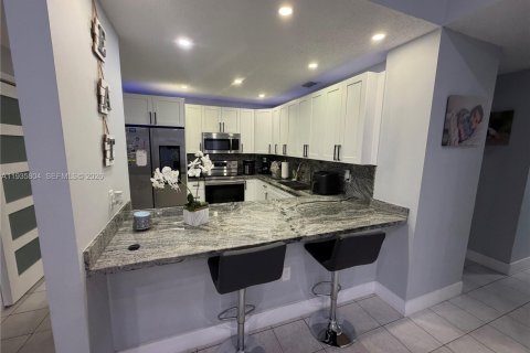 Casa en venta en Homestead, Florida, 3 dormitorios, 120.22 m2 № 2011641 - foto 9