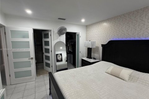 Casa en venta en Homestead, Florida, 3 dormitorios, 120.22 m2 № 2011641 - foto 13