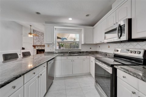Casa en venta en Temple Terrace, Florida, 4 dormitorios, 187.76 m2 № 1803146 - foto 16