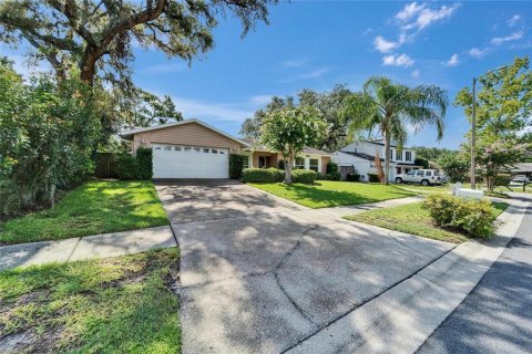 Casa en venta en Temple Terrace, Florida, 4 dormitorios, 187.76 m2 № 1803146 - foto 2
