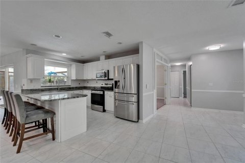 Casa en venta en Temple Terrace, Florida, 4 dormitorios, 187.76 m2 № 1803146 - foto 12