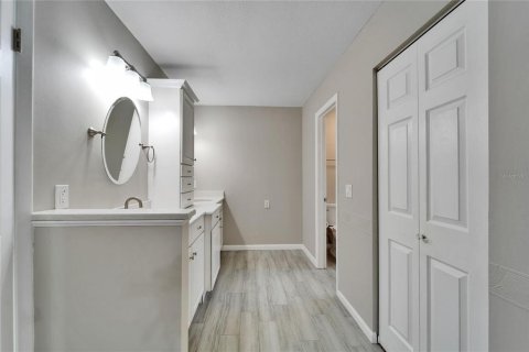 Casa en venta en Temple Terrace, Florida, 4 dormitorios, 187.76 m2 № 1803146 - foto 26