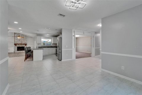 Casa en venta en Temple Terrace, Florida, 4 dormitorios, 187.76 m2 № 1803146 - foto 11