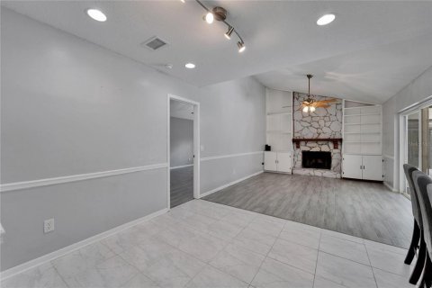 Casa en venta en Temple Terrace, Florida, 4 dormitorios, 187.76 m2 № 1803146 - foto 20
