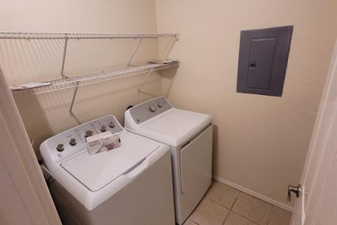 Copropriété à louer à Zephyrhills, Floride: 3 chambres, 118.73 m2 № 2389028 - photo 14