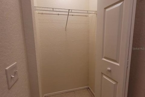 Copropriété à louer à Zephyrhills, Floride: 3 chambres, 118.73 m2 № 2389028 - photo 5
