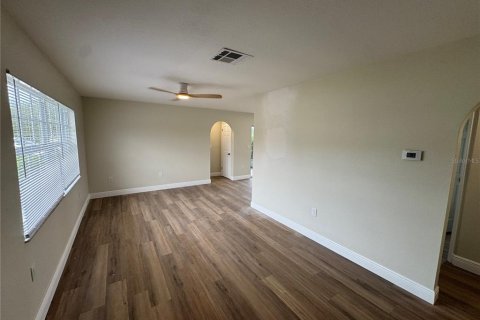 Villa ou maison à vendre à Spring Hill, Floride: 2 chambres, 89.93 m2 № 1905238 - photo 6