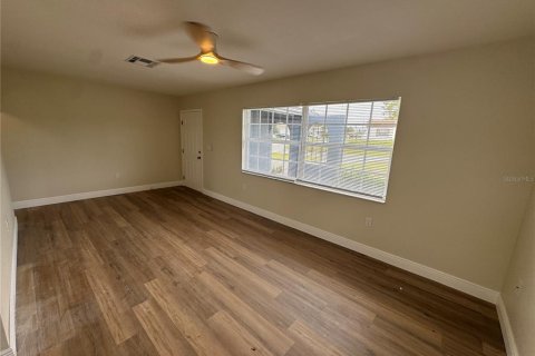 Villa ou maison à vendre à Spring Hill, Floride: 2 chambres, 89.93 m2 № 1905238 - photo 4