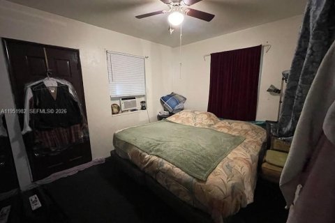 Commercial property in Miami, Florida 86.96 sq.m. № 2017615 - photo 14