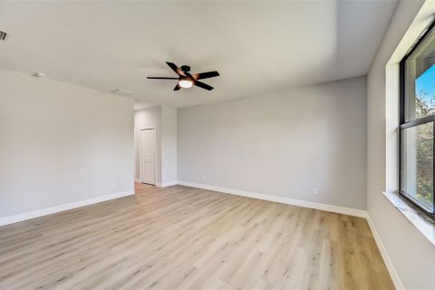 House in North Port, Florida 4 bedrooms, 227.98 sq.m. № 1547916 - photo 24