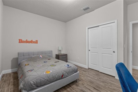 House in Sarasota, Florida 3 bedrooms, 181.16 sq.m. № 2266363 - photo 20