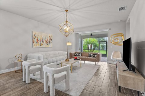 House in Sarasota, Florida 3 bedrooms, 181.16 sq.m. № 2266363 - photo 8