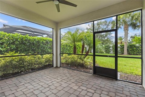 House in Sarasota, Florida 3 bedrooms, 181.16 sq.m. № 2266363 - photo 22