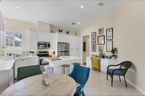 Condo in Bradenton, Florida, 4 bedrooms № 2213496 - photo 17