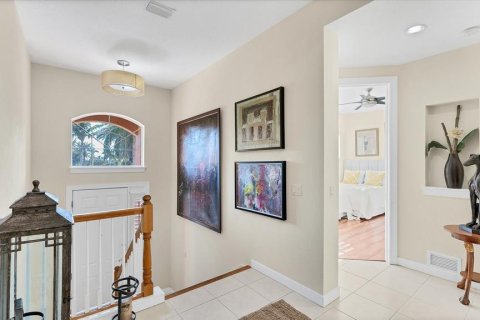 Condo in Bradenton, Florida, 4 bedrooms № 2213496 - photo 8