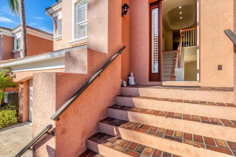 Condo in Bradenton, Florida, 4 bedrooms № 2213496 - photo 7