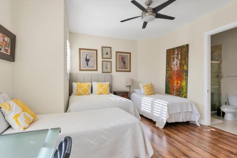 Condo in Bradenton, Florida, 4 bedrooms № 2213496 - photo 30