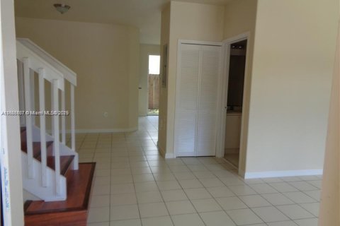 Copropriété à louer à Homestead, Floride: 3 chambres, 132.2 m2 № 1896692 - photo 2