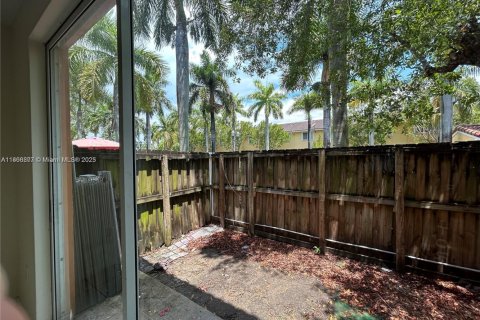 Copropriété à louer à Homestead, Floride: 3 chambres, 132.2 m2 № 1896692 - photo 5