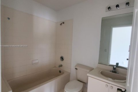 Copropriété à louer à Homestead, Floride: 3 chambres, 132.2 m2 № 1896692 - photo 9