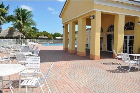 Copropriété à louer à Homestead, Floride: 3 chambres, 132.2 m2 № 1896692 - photo 17