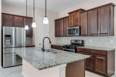 House in Winter Garden, Florida 3 bedrooms, 157.19 sq.m. № 1876417 - photo 4