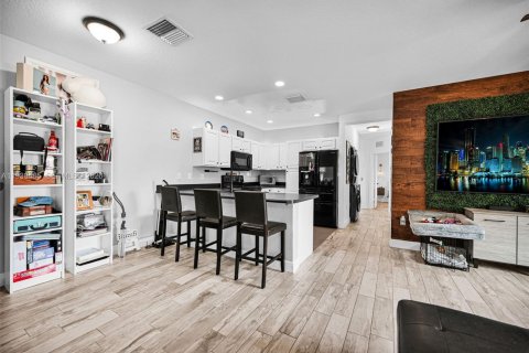 Adosado en venta en Davie, Florida, 2 dormitorios, 102.47 m2 № 1999097 - foto 25