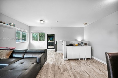 Adosado en venta en Davie, Florida, 2 dormitorios, 102.47 m2 № 1999097 - foto 28