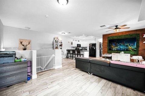 Adosado en venta en Davie, Florida, 2 dormitorios, 102.47 m2 № 1999097 - foto 22