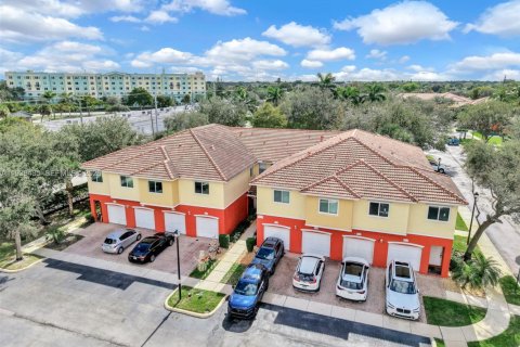 Adosado en venta en Davie, Florida, 2 dormitorios, 102.47 m2 № 1999097 - foto 9