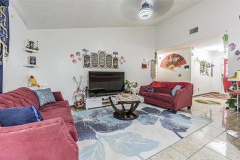 Villa ou maison à vendre à Tampa, Floride: 3 chambres, 110.55 m2 № 1912474 - photo 9