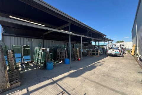 Propiedad comercial en alquiler en Tampa, Florida, 464.88 m2 № 1816167 - foto 14