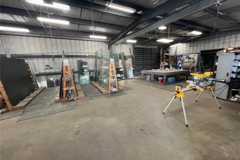 Propiedad comercial en alquiler en Tampa, Florida, 464.88 m2 № 1816167 - foto 18