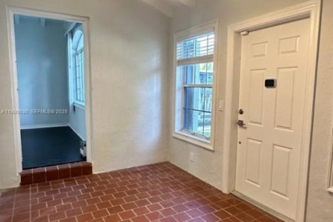 Casa en alquiler en Miami, Florida, 2 dormitorios, 130.53 m2 № 1993761 - foto 20