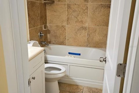 Condo in Tampa, Florida, 1 bedroom № 2228422 - photo 5