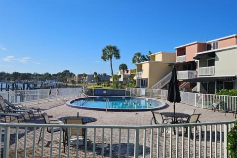 Condo in Tampa, Florida, 1 bedroom № 2228422 - photo 14