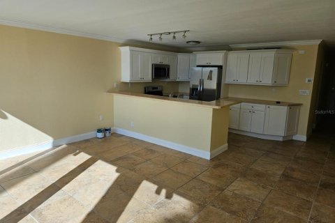Condo in Tampa, Florida, 1 bedroom № 2228422 - photo 9