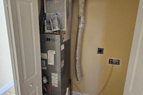 Condo in Tampa, Florida, 1 bedroom № 2228422 - photo 3