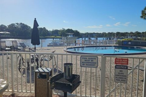 Condo in Tampa, Florida, 1 bedroom № 2228422 - photo 12