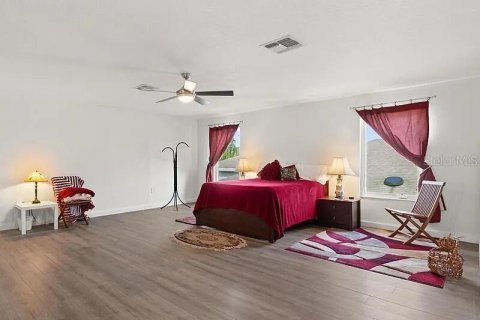Villa ou maison à vendre à Polk City, Floride: 4 chambres, 365.66 m2 № 2124830 - photo 28