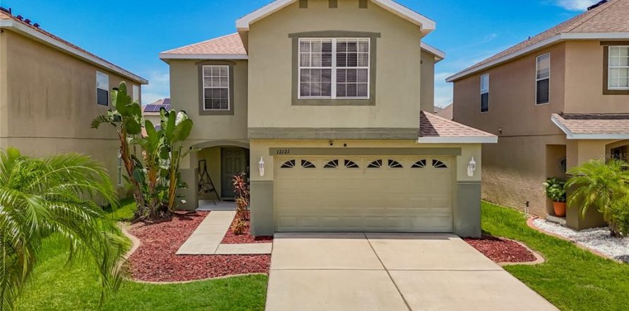 Casa en Gibsonton, Florida 3 dormitorios, 193.61 m2 № 1805861