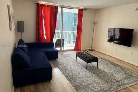 Купить кондоминиум в Майами, Флорида 1 спальня, № 2012428 - фото 4