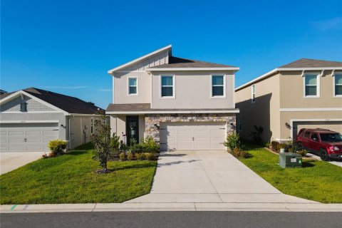 Townhouse in Plant City, Florida 5 bedrooms, 234.3 sq.m. № 1908114 - photo 1