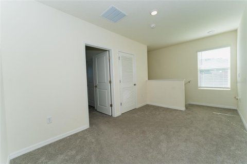 Townhouse in Plant City, Florida 5 bedrooms, 234.3 sq.m. № 1908114 - photo 22