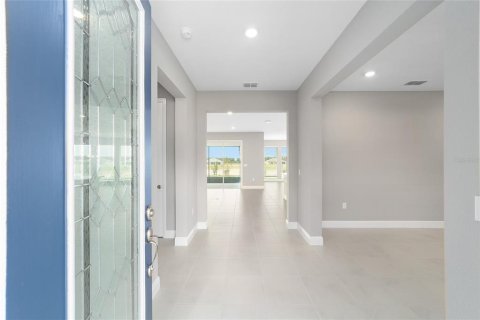 Villa ou maison à louer à Ocala, Floride: 2 chambres, 199 m2 № 2109633 - photo 5