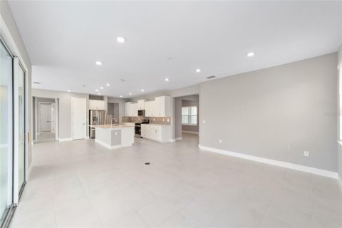 Villa ou maison à louer à Ocala, Floride: 2 chambres, 199 m2 № 2109633 - photo 9