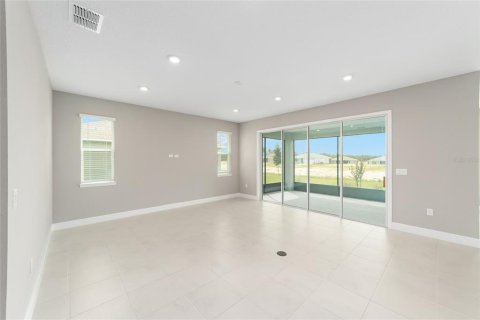 Villa ou maison à louer à Ocala, Floride: 2 chambres, 199 m2 № 2109633 - photo 7