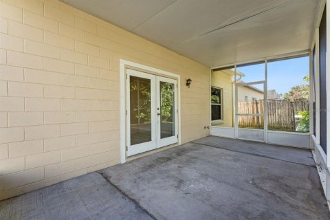 House in Orlando, Florida 3 bedrooms, 107.12 sq.m. № 2393858 - photo 16